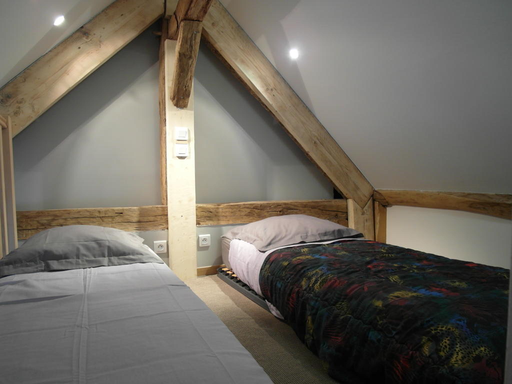 Отель Les Chaumieres Du Chene Pouille  Экстерьер фото